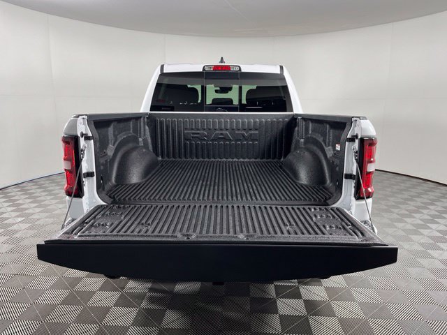 Used 2026 RAM 1500 Big Horn w/ Night Edition AWD/4WD image 39