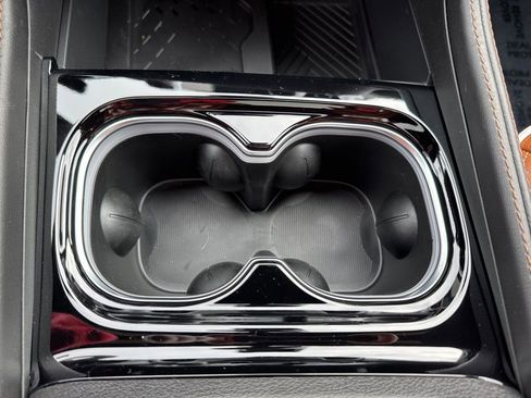 New 2026 Chrysler Pacifica Pinnacle AWD/4WD image 22