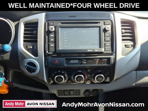 Used 2014 Toyota Tacoma 4x4 Double Cab w/ TRD Off-Road Package image 25