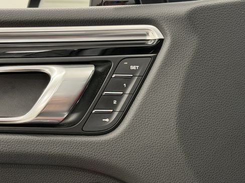 Certified 2024 Porsche Macan Turbo AWD/4WD image 29