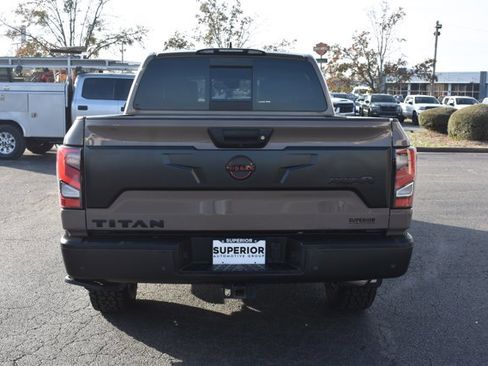 Used 2023 Nissan Titan PRO-4X w/ Pro-4x Convenience Package image 6