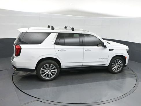 Used 2021 GMC Yukon Denali w/ Denali Premium Package image 32