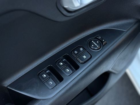 Used 2022 Kia Rio S image 13