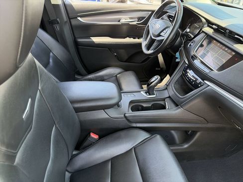 Used 2017 Cadillac XT5 Premium Luxury AWD/4WD image 11