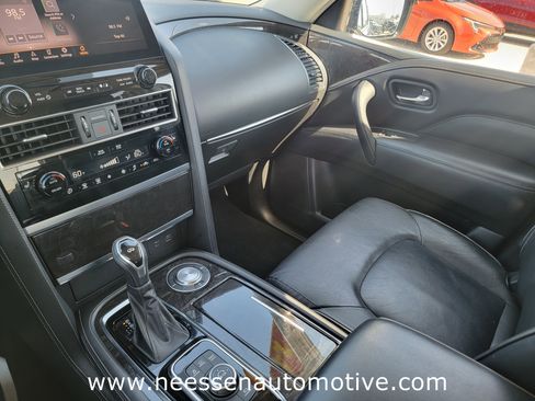 Used 2024 INFINITI QX80 Luxe image 27