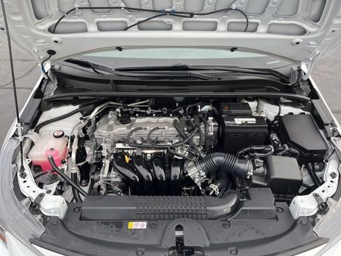 Used 2022 Toyota Corolla LE image 11
