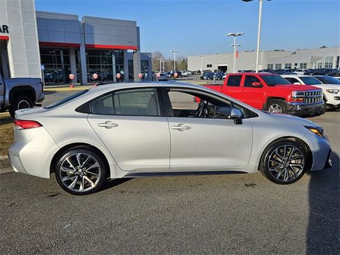 Used 2022 Toyota Corolla SE image 12