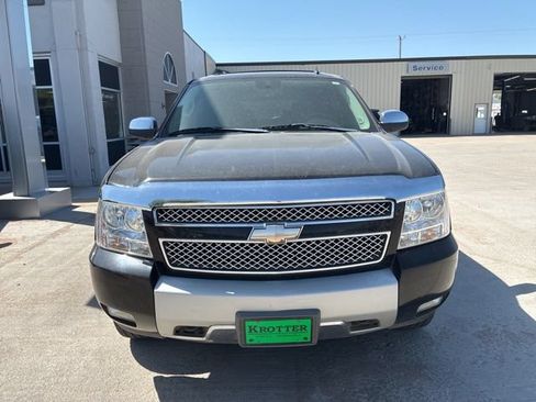 Used 2009 Chevrolet Tahoe LT AWD/4WD image 3