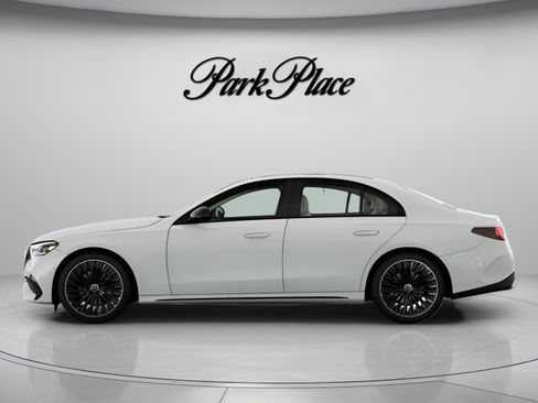 Used 2026 Mercedes-Benz E 350 Sedan image 7