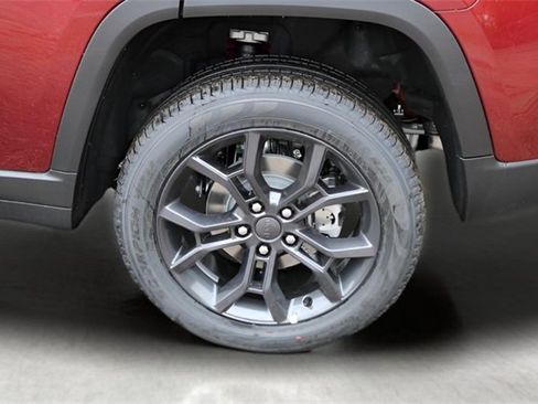 New 2025 Jeep Grand Cherokee Limited image 9