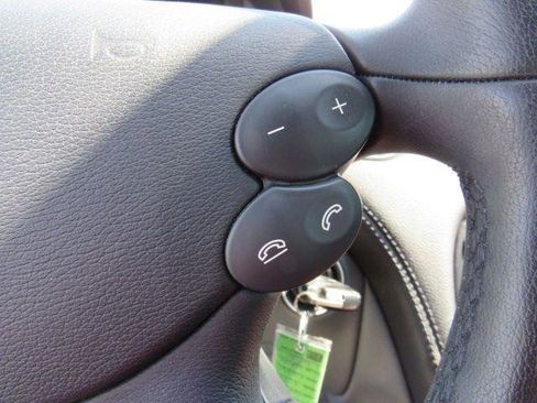 Used 2005 Mercedes-Benz SL 500 image 23