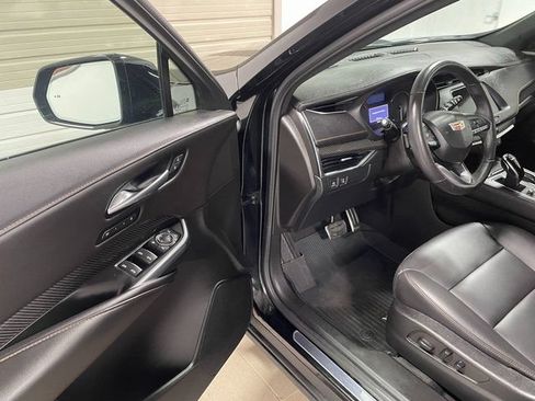 Used 2022 Cadillac XT4 Sport w/ Safety Alert Package AWD/4WD image 10