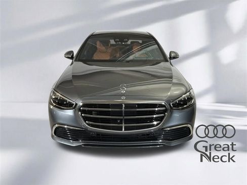Used 2025 Mercedes-Benz S 580 4MATIC Sedan image 21