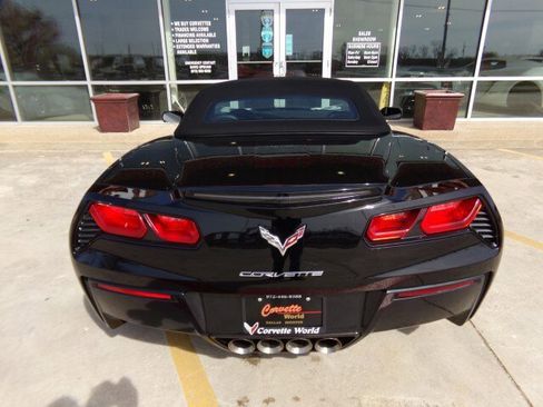 Used 2017 Chevrolet Corvette Stingray Convertible w/ 2LT Preferred Equipment Group image 23