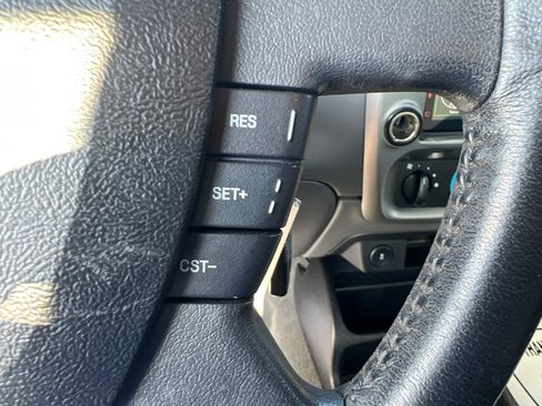 Used 2011 Ford Ranger XLT RWD image 12