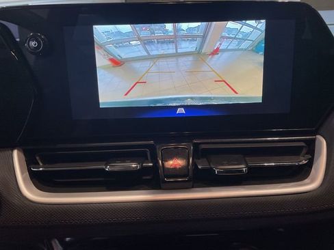 Used 2025 Chevrolet TrailBlazer LT FWD image 23