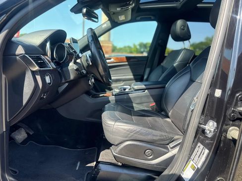 Used 2018 Mercedes-Benz GLS 450 4MATIC image 16