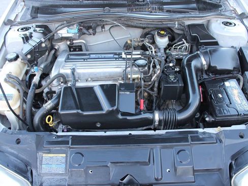 Used 2005 Chevrolet Cavalier Sedan w/ Preferred Equipment Group FWD image 34