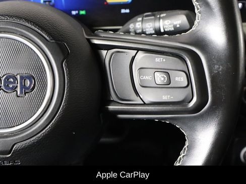 Used 2021 Jeep Wrangler Unlimited Sport AWD/4WD image 10