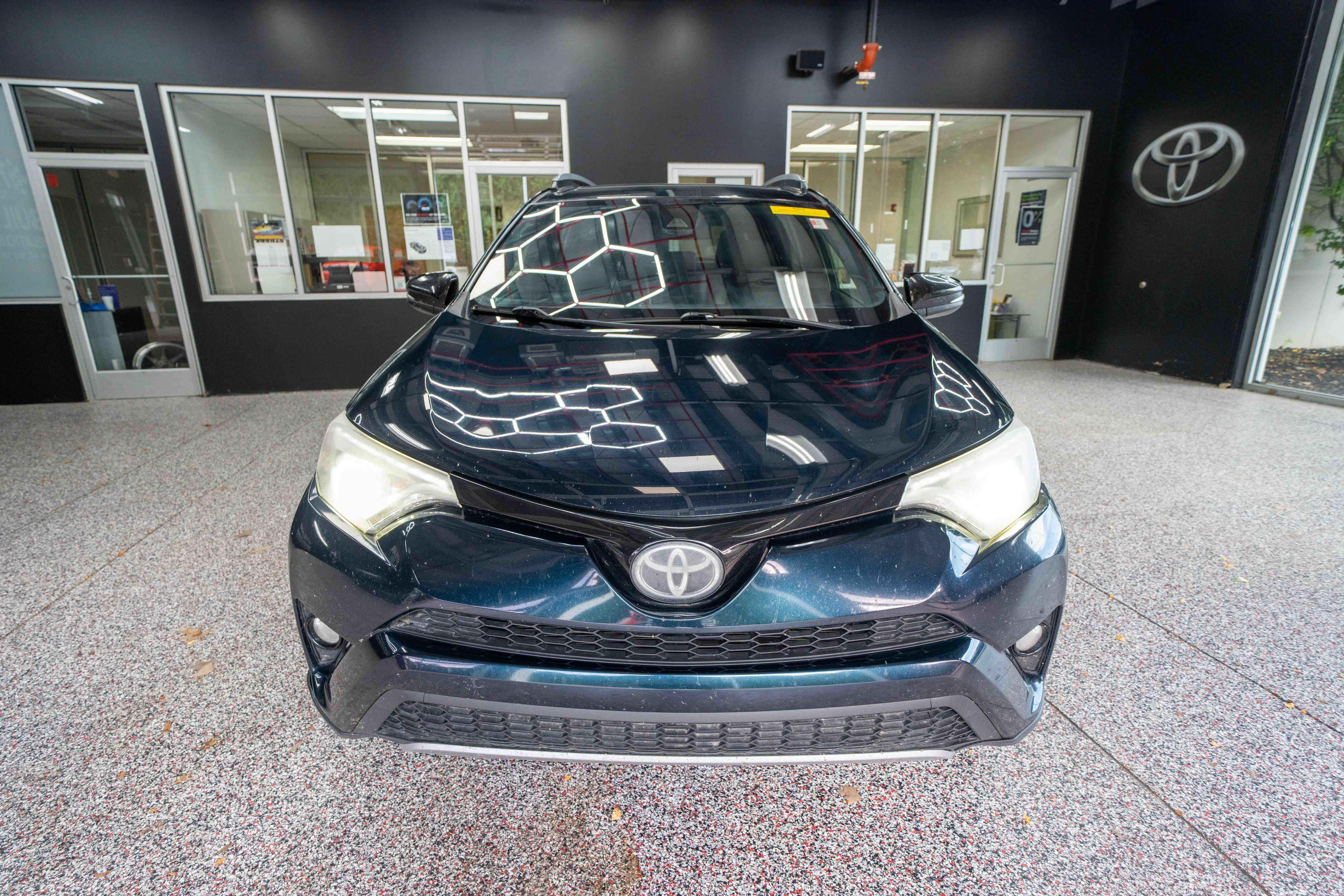 Used 2017 Toyota RAV4 SE w/ Power Special Value Package AWD/4WD image 6