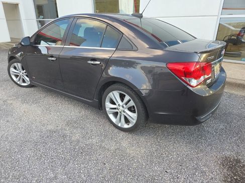 Used 2015 Chevrolet Cruze LTZ w/ Sun, Sound and Sport Package FWD image 4