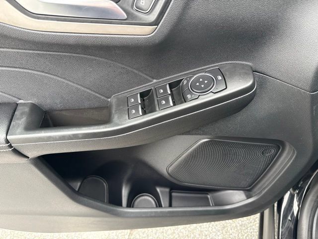 Used 2022 Ford Escape SEL AWD/4WD image 17