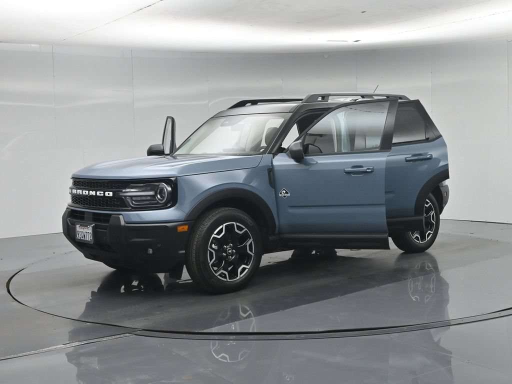 Used 2025 Ford Bronco Sport Outer Banks w/ Outer Banks Tech Package+ AWD/4WD image 33