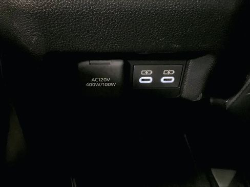 Used 2024 Toyota Tacoma Limited w/ Limited Package (LT) AWD/4WD image 34