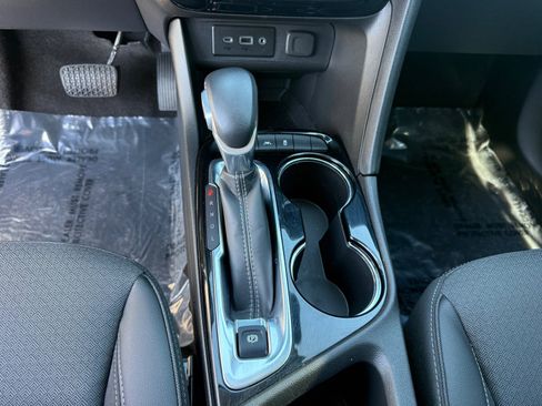 Used 2023 Buick Encore GX Select w/ Sport Touring Package FWD image 22