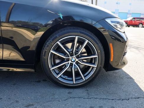 Used 2020 BMW 330i xDrive Sedan w/ Premium Package AWD/4WD image 29