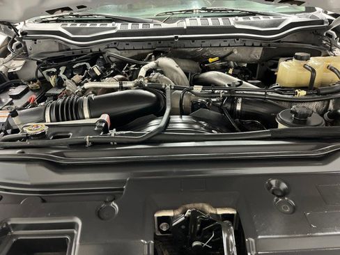 Used 2020 Ford F350 XL w/ Power Equipment Group image 40