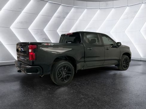Used 2024 Chevrolet Silverado 1500 Custom image 4