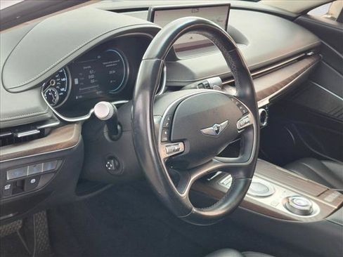 Used 2022 Genesis G80 2.5T w/ Advanced Package RWD image 9