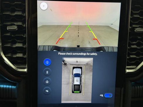 Used 2025 Ford Ranger Lariat w/ Trailer Tow Package image 10