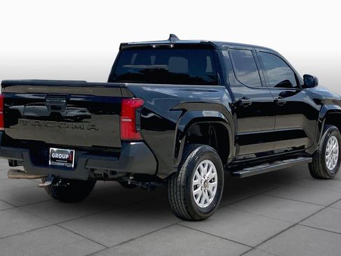 Used 2025 Toyota Tacoma SR RWD image 12