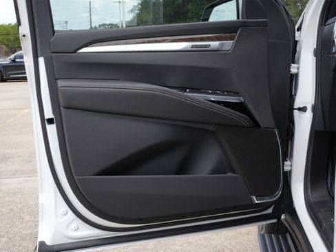 New 2025 Cadillac Escalade Sport Platinum w/ LPO, ONYX Package image 19