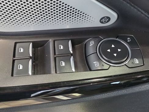 Used 2023 Ford Explorer Platinum w/ Technology Package AWD/4WD image 18