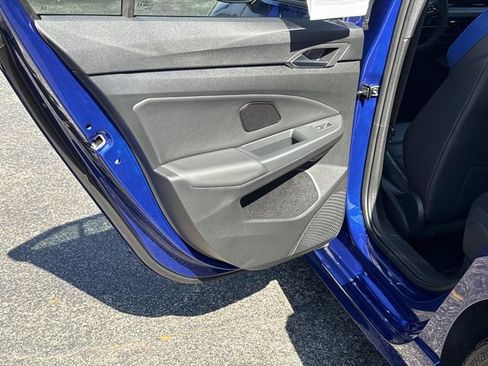 Used 2024 Volkswagen Golf R AWD/4WD image 12