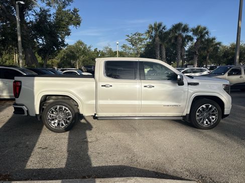 Used 2025 GMC Sierra 1500 Denali w/ Denali Reserve Package AWD/4WD image 8