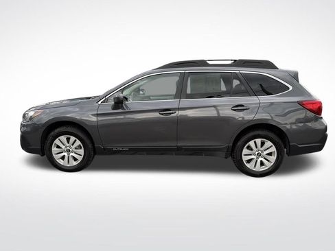 Used 2019 Subaru Outback 2.5i Premium image 11