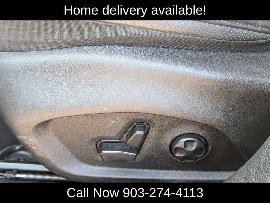 Used 2020 Jeep Renegade Limited w/ UConnect 8.4 Nav Group AWD/4WD image 26