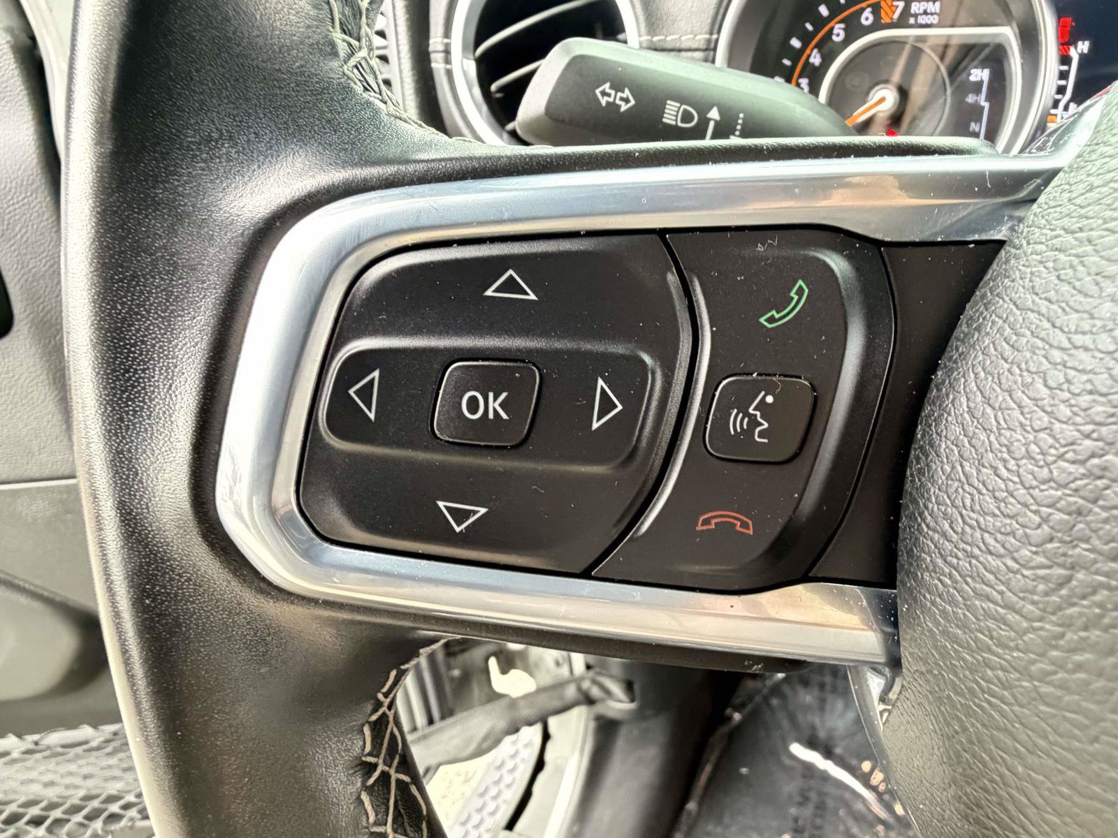 Used 2021 Jeep Wrangler Unlimited Sahara AWD/4WD image 17