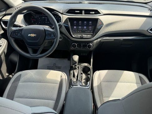 Used 2021 Chevrolet TrailBlazer LT w/ Convenience Package FWD image 12