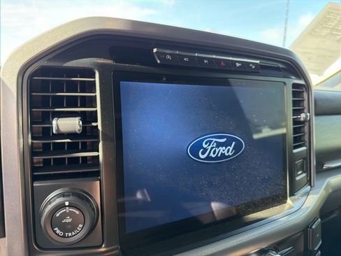 Used 2024 Ford F150 Lariat w/ FX4 Off-Road Package image 15