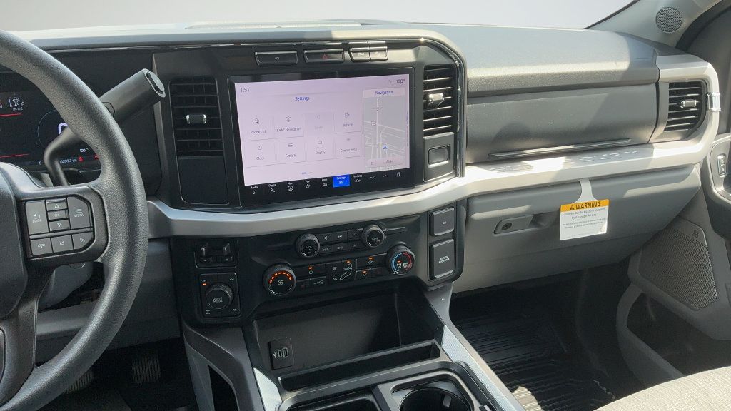 Used 2023 Ford F350 XLT w/ XLT Premium Package AWD/4WD image 8