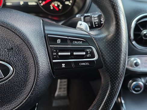 Used 2020 Kia Stinger GT1 image 15