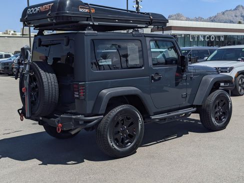 Used 2017 Jeep Wrangler Sport AWD/4WD image 3