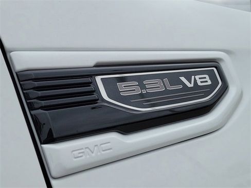 New 2026 GMC Sierra 1500 Elevation w/ Elevation Premium Package image 9