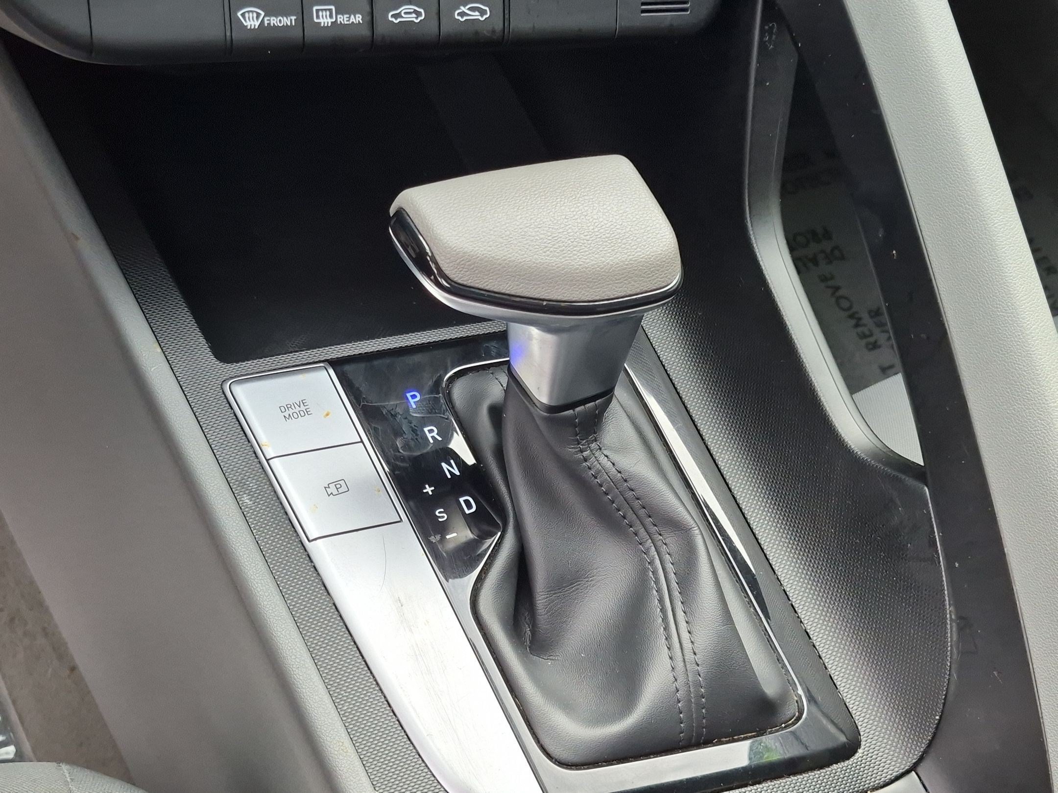 Used 2023 Hyundai Elantra SEL FWD image 17