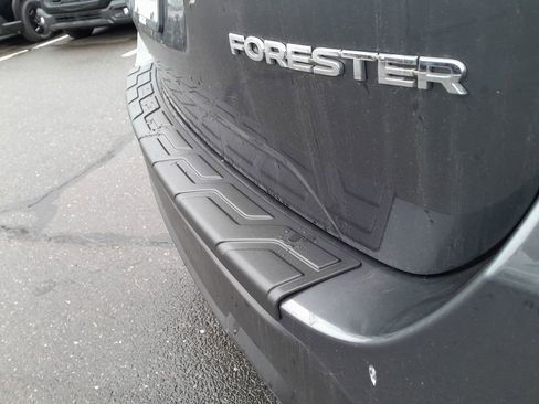 Used 2023 Subaru Forester AWD/4WD image 40